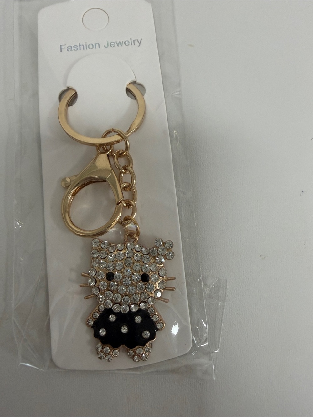 Fashion Jewelry Gold Crystal Kitty Keychain with Black Enamel Dress